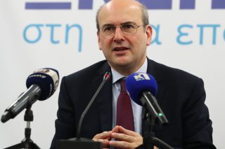 Ο γόρδιος δεσμός του ΕΦΚΑ