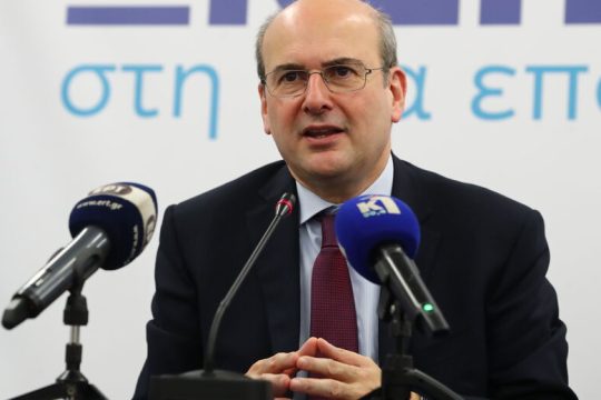 Ο γόρδιος δεσμός του ΕΦΚΑ