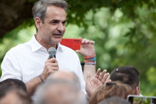 Από τα αφορισμένα επιδόματα στα βοηθήματα της παρηγοριάς