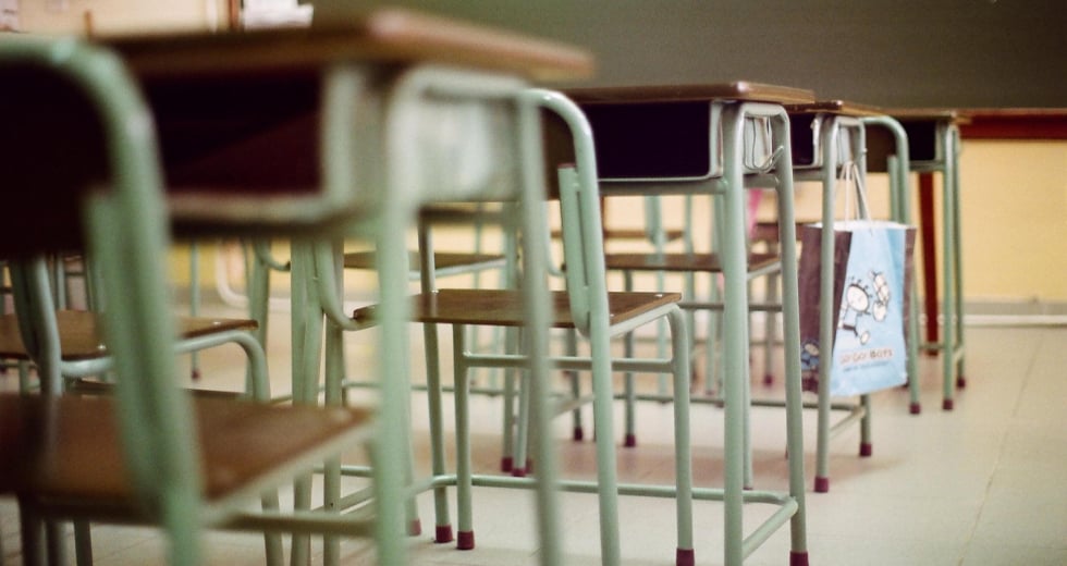 Αποβολή μετανάστη μαθητή επειδή χρησιμοποίησε την τουαλέτα των καθηγητών