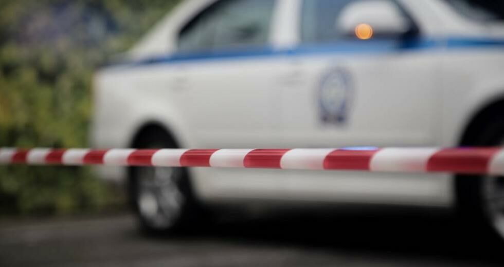 Φορτηγό συγκρούστηκε με ΙΧ στον Πειραιά