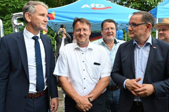 Σοκ για την εκλογή περιφερειάρχη από το AfD στη Γερμανία