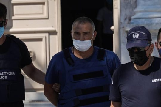 Αστυνομικός ένοχος για ασέλγεια και πορνογραφία, αλλά αθώος για βιασμό ανήλικης
