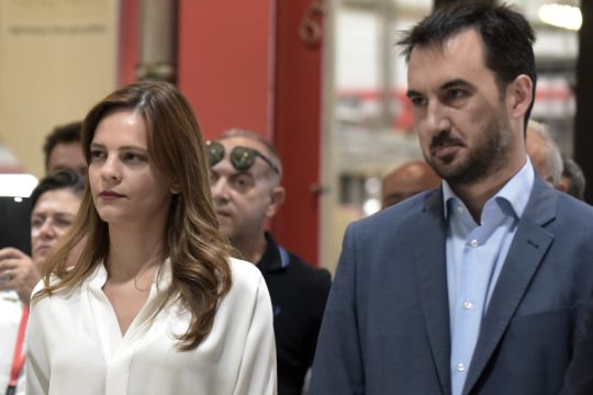 «Η Ν.Δ. ζητά λευκή επιταγή για να κάνει ο,τι αποφασίσει στο μέλλον»