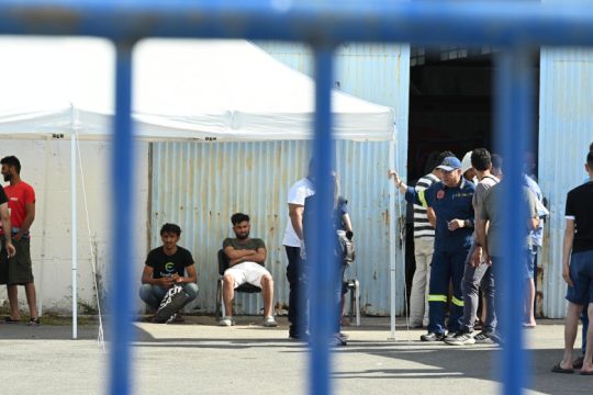 Οργή και θλίψη, ενώ σβήνουν οι ελπίδες για άλλους επιζώντες