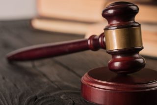 Αποφασίζει αύριο το ΣτΕ για την υπόθεση Χρυσοχόου