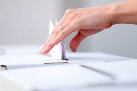 Οι Σοσιαλδημοκράτες διάλεξαν Αριστερά