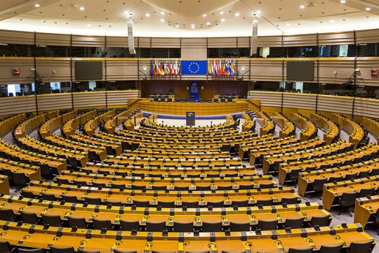 Το Ευρωβαρόμετρο της μεγάλης αντίφασης