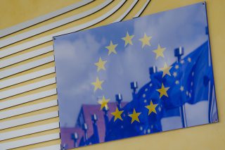 Διχασμένοι οι 27 της Ε.Ε. για τους εργαζόμενους στις πλατφόρμες