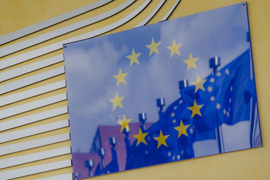 Διχασμένοι οι 27 της Ε.Ε. για τους εργαζόμενους στις πλατφόρμες