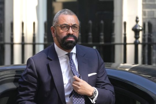 Οι βρετανικές κυρώσεις στη Ρωσία θα διατηρηθούν «έως ότου αποζημιωθεί η Ουκρανία»