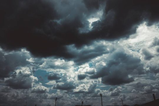 Ισχυρές βροχές και καταιγίδες, χαλάζι και μικρή πτώση θερμοκρασίας