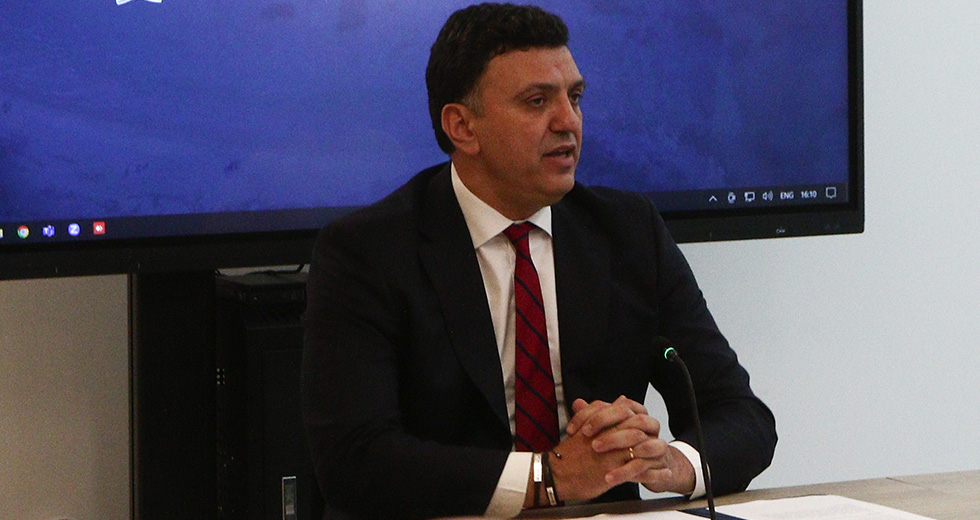 Ο ξεχασιάρης Βασίλης Κικίλιας και η Χρυσή Αυγή