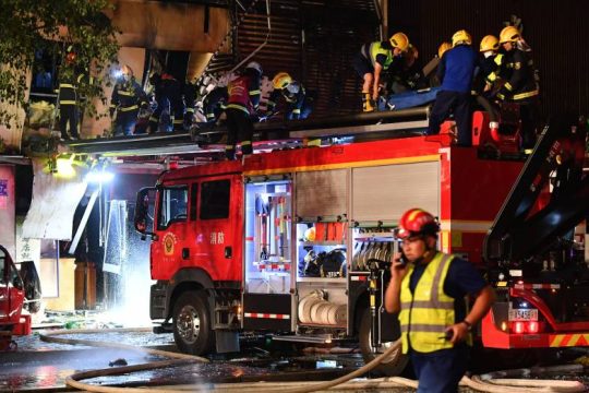 Δεκάδες νεκροί από έκρηξη σε εστιατόριο της Κίνας