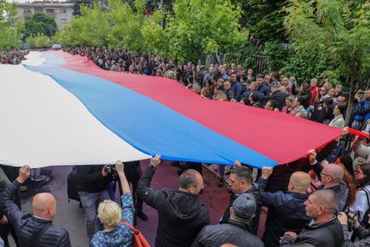 Ανένδοτη η κυβέρνηση του Κοσόβου για τους δημάρχους με την ένταση στα ύψη