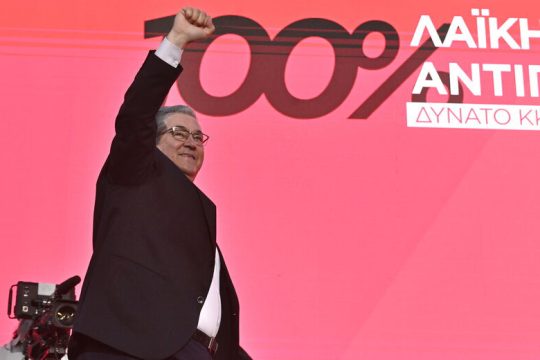 «Στην κάλπη με καρδιά, με μυαλό και με οργή»