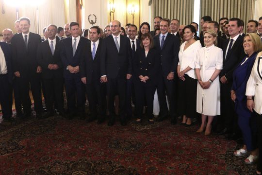 Ανησυχητικό το πρώτο δείγμα «συμβίωσης» νέας κυβέρνησης και ακροδεξιάς