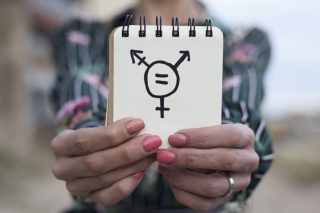 «Αποψυχιατρικοποίηση της LGBT+ ταυτότητας και βήματα που πρέπει να γίνουν»