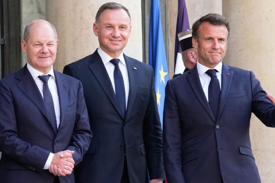 Συνάντηση «κορυφής» για το ουκρανικό – Mικρά εδαφικά κέρδη για το Κίεβο