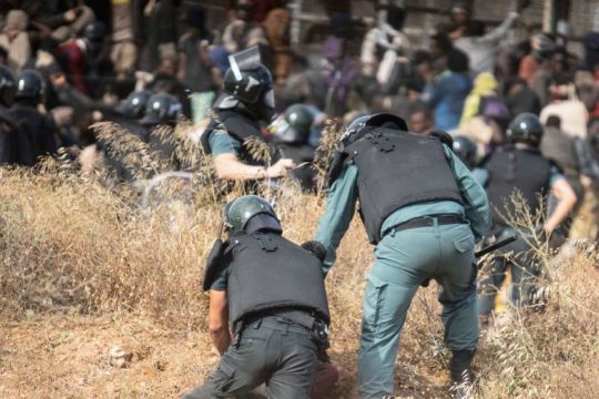 Διεθνής Αμνηστία: Ισπανία και Μαρόκο συγκαλύπτουν τα αίτια των θανάτων στη Μελίγια