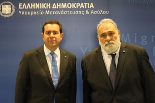 Μετακλητοί στο υπ. Μετανάστευσης για τις προεκλογικές ανάγκες του Ν. Μηταράκη