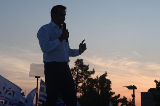 Έωλες υποσχέσεις Μητσοτάκη, μετά το φιάσκο με το πρόγραμμα της Ν.Δ.