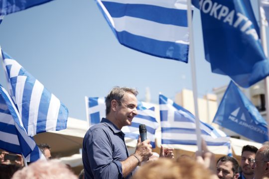 Δεν αρκεί η… διαλογή βουλευτών