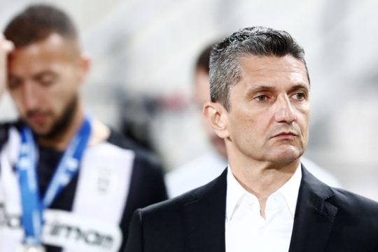 Δεν προλαβαίνει τους «4», «καίει» του φορ