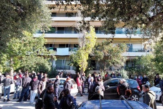 Ζητούν δίκαιη λύση για να μην ξεσπιτωθεί λαϊκή οικογένεια