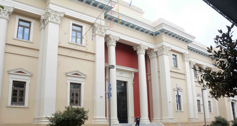 Απολογείται ο 49χρονος για τον άγριο ξυλοδαρμό της συντρόφου του