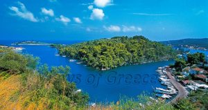 Παξοί, μικρά μεγέθη και μεγάλες εκπλήξεις στο στολίδι του Ιονίου