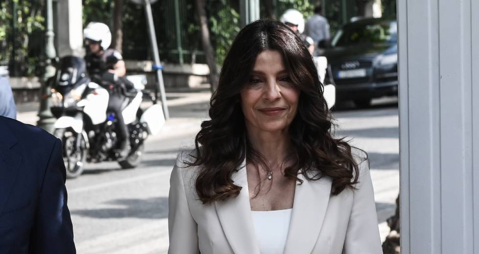 Τσαπανίδου κατά Ν.Δ. για ψευδείς υποσχέσεις για προσλήψεις στο Δημόσιο