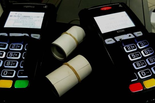 Προς παράταση οι προθεσμίες για διασύνδεση ταμειακών μηχανών με POS