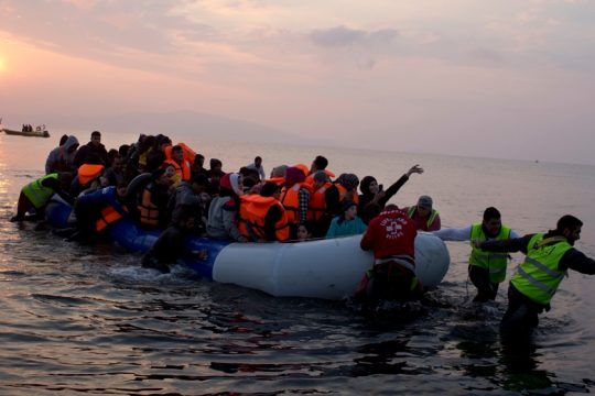 Ο μικρός Αϊλάν και οι άλλοι πνιγμένοι της Μεσογείου, παλιοί και νέοι