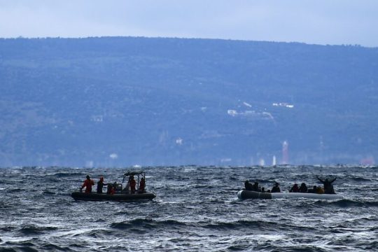 Ταχύπλοο με μετανάστες εντοπίστηκε στη θαλάσσια περιοχή της Χίου