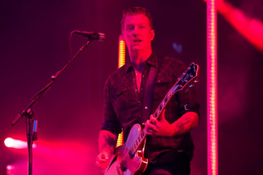 Ακούστε το “In Times New Roman…”, το νέο δίσκο των Queens of The Stone Age