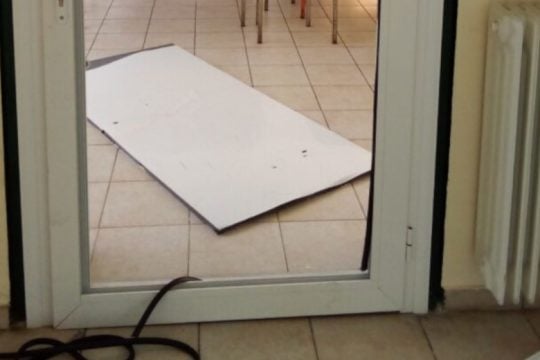 Φθορές σε εκλογικό κέντρο της μειονότητας στη Ροδόπη