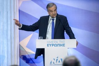Ενας «ριράιτερ» χαντάκωσε τη Νέα Δημοκρατία