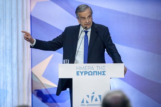 Ενας «ριράιτερ» χαντάκωσε τη Νέα Δημοκρατία