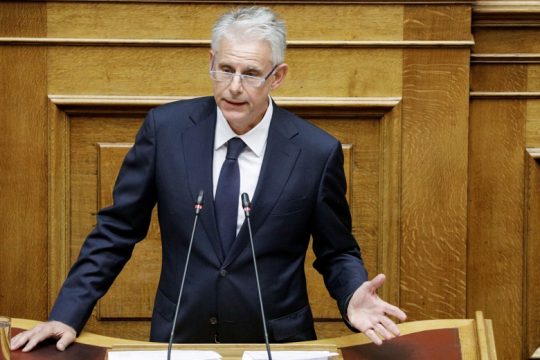 Παρέδωσε στη Ν.Δ. την έδρα του ο Σπύρος Πνευματικός