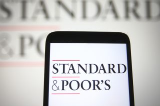 Επιτάχυνση των «μεταρρυθμίσεων» ζητάνε οι οίκοι αξιολόγησης από τη νέα κυβέρνηση
