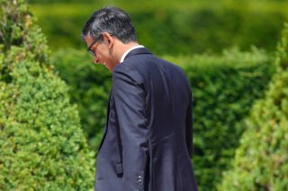 Σε κρίση οι «Συντηρητικοί» του Σούνακ εξαιτίας της αντιμεταναστευτικής πολιτικής