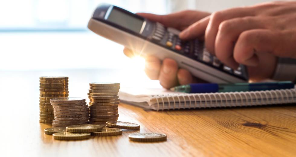 Εξηγήσεις για τα υπερβάλλοντα έσοδα από έμμεσους φόρους ζητά ο ΣΥΡΙΖΑ