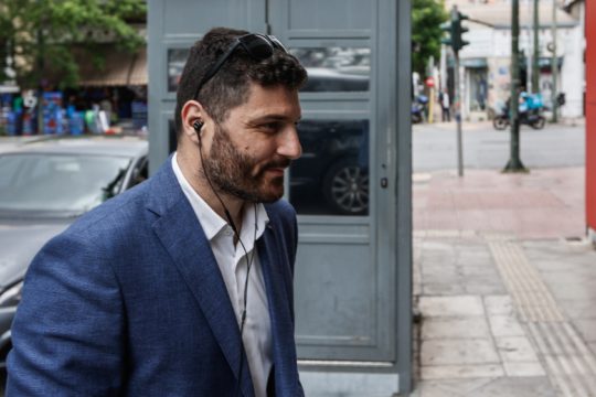 Παρέμβαση Τεμπονέρα με αποδέκτη και την Κεντροαριστερά ενόψει αυτοδιοικητικών εκλογών
