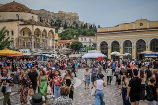 Ελπίδες και χαμόγελα στο άνοιγμα της τουριστικής σεζόν