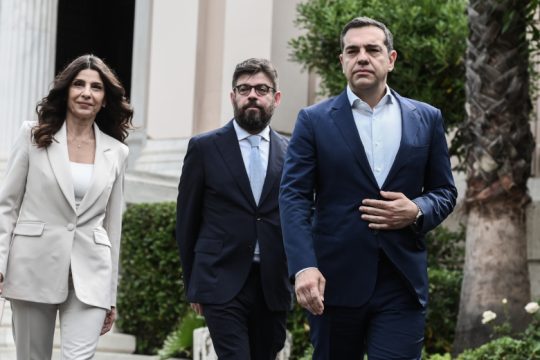 Τσίπρας: Μείζον εθνικό και θεσμικό ζήτημα οι εκβιασμοί και η στοχοποίηση