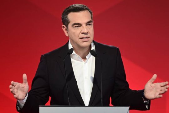 «Η Ν.Δ. θα πάει σε αναθεώρηση για να γίνει συνταγματικά δεδομένη η κερδοσκοπία των ιδιωτών»