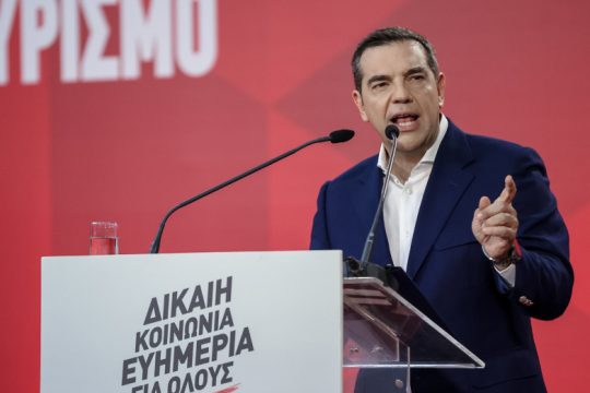 Η νέα στρατηγική του ΣΥΡΙΖΑ για τον τουρισμό