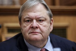 Ο Βενιζέλος αδειάζει τη Νέα Δημοκρατία για τη Ροδόπη