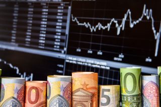 «Ανάρπαστες» οι επανεκδόσεις του 15ετούς και 30ετούς ομολόγου
